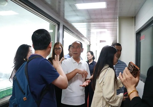 國際專家團(tuán)到訪冠云調(diào)研地理標(biāo)志保護(hù)工作